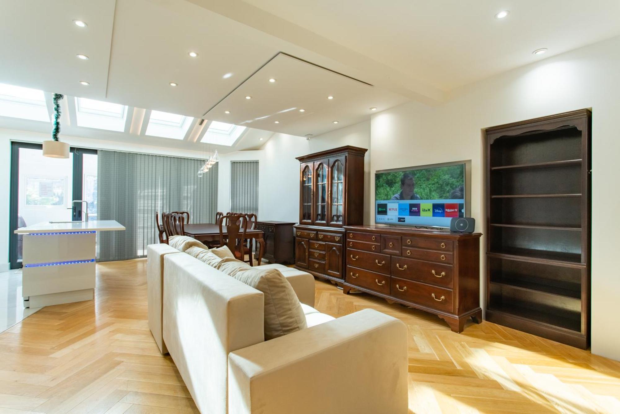 Modern 2Bed Pad W/ Hot Tub Villa Barking  Buitenkant foto